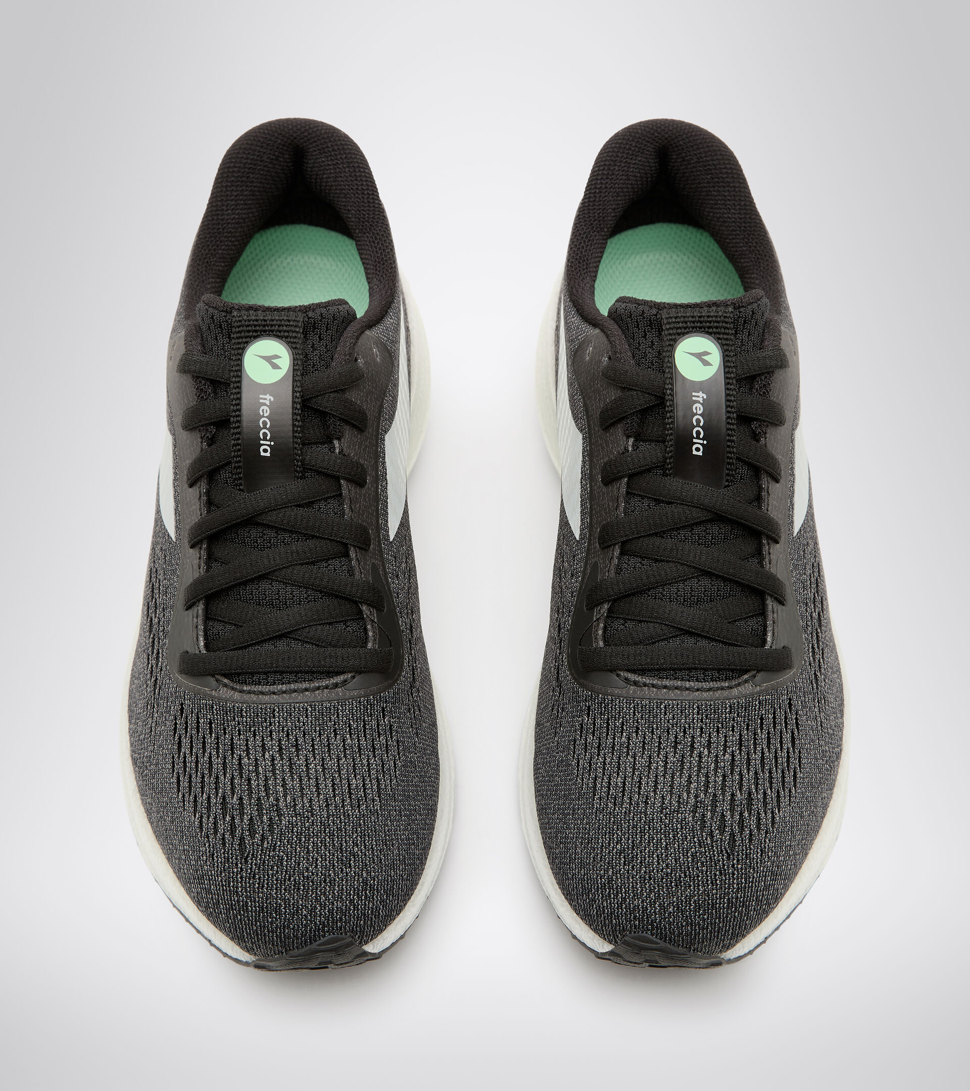 Running shoes - Women FRECCIA W BLACK /WHITE - Diadora