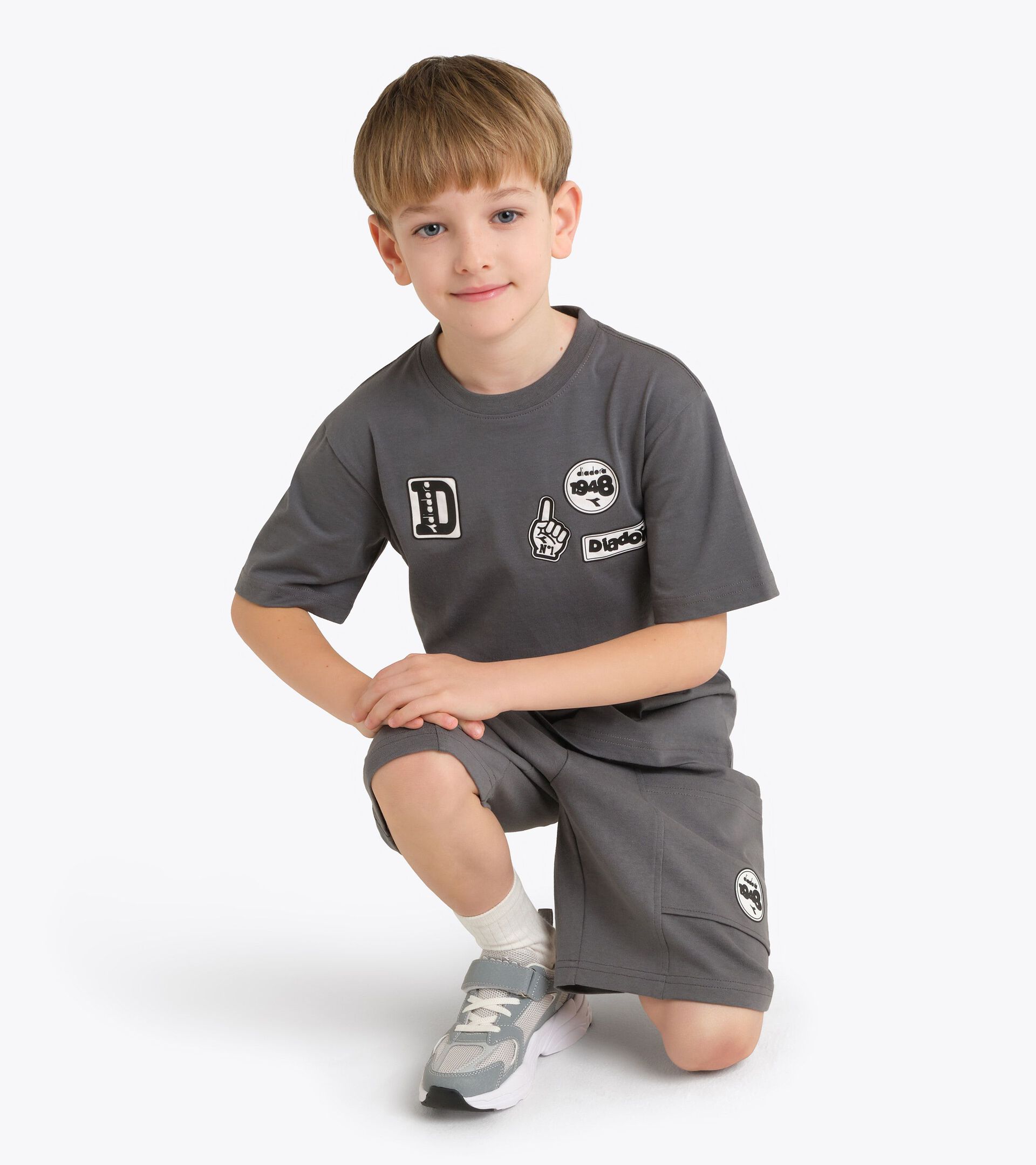 Bermudas con amplios bolsillos - Ni&ntilde;o
 JB. BERMUDA ESS. SPORTS TURBULENCIA - Diadora