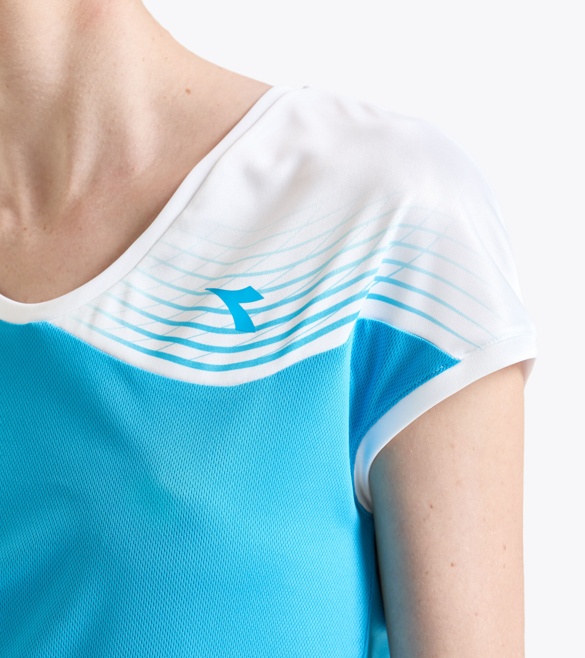 Tennis T-shirt - Women L. T-SHIRT COURT ROYAL FLUO - Diadora
