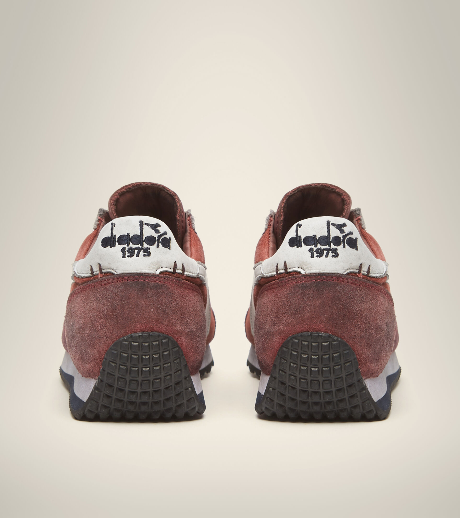 Footwear Heritage UNISEX EQUIPE H DIRTY STONE WASH EVO BURN RED Diadora