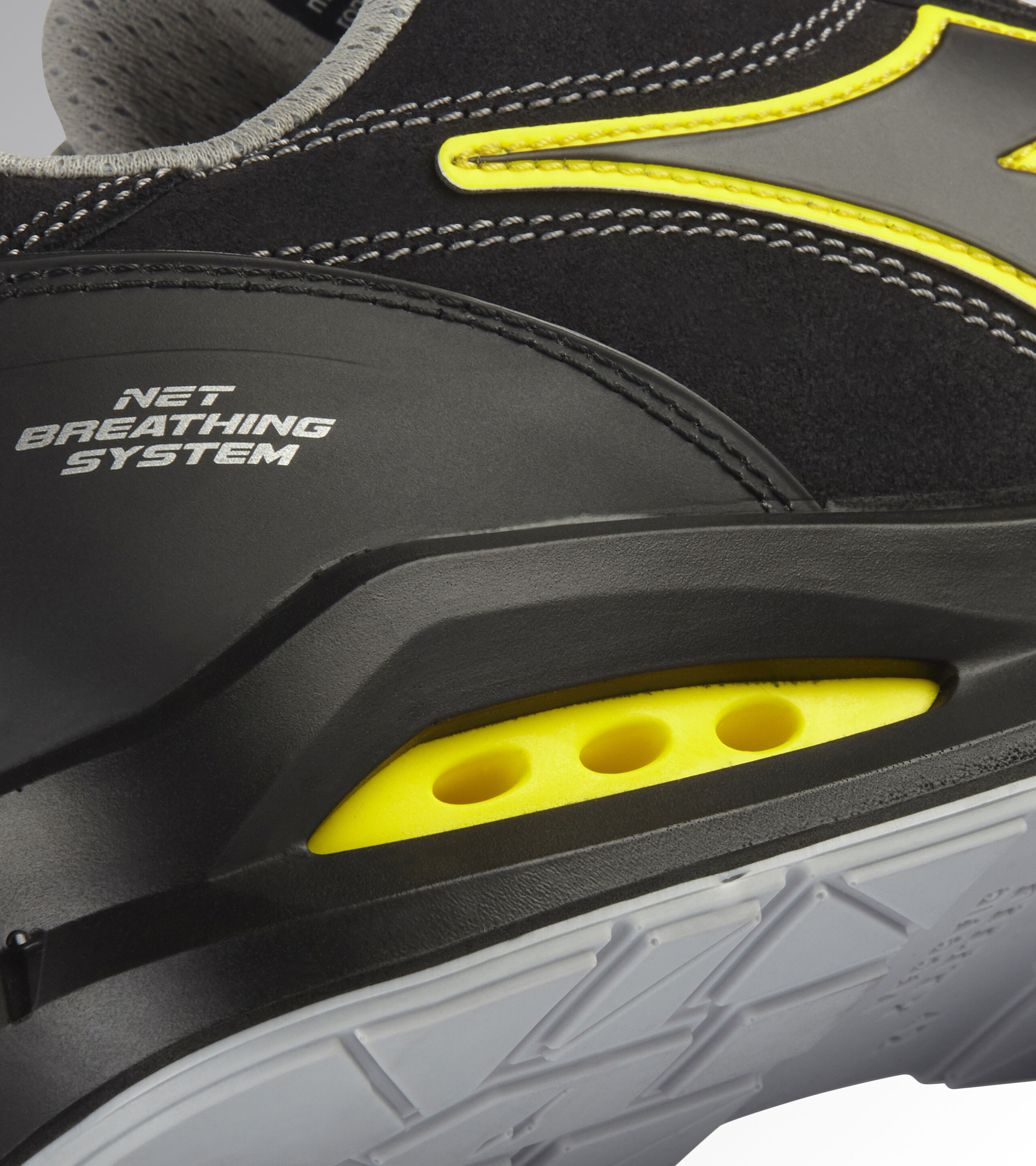 diadora net breathing system