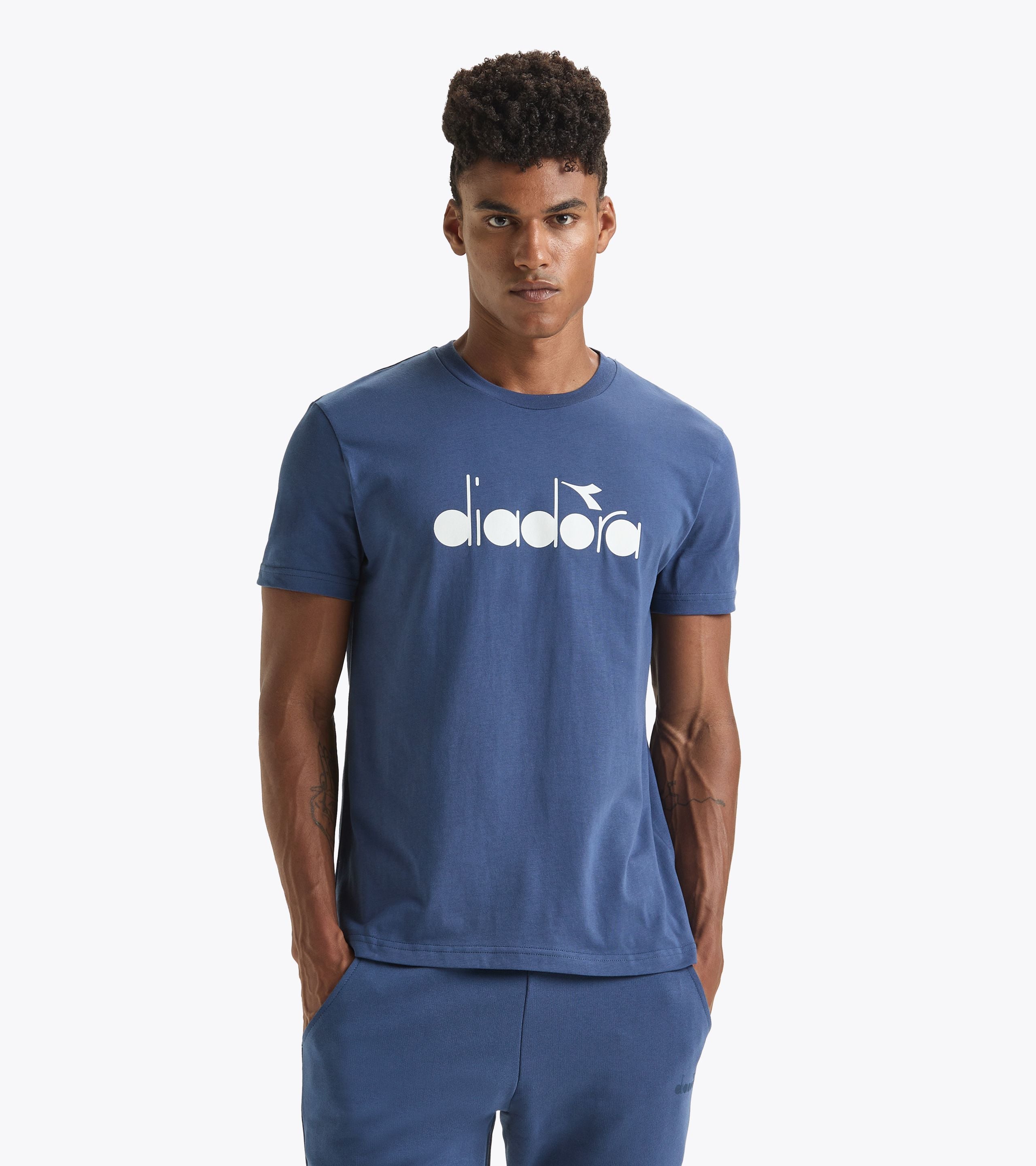 Maglietta Diadora Donna A Maniche Corte, Modello Chromia, In Cotone, Vestibilità Comoda, Colore DEEP COBALT BLUE, Taglia L