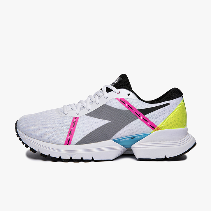 diadora blushield mythos elite