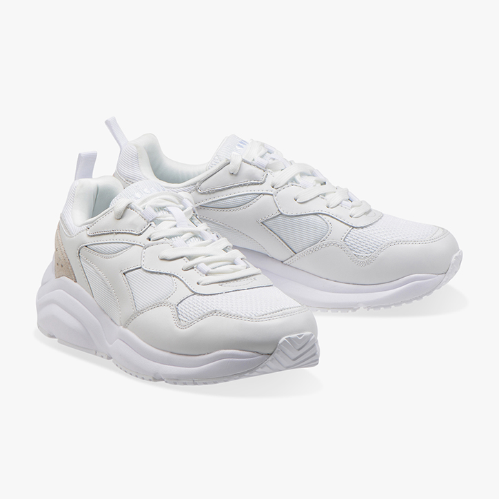 diadora wizz run