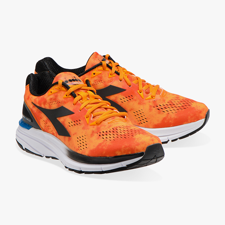 diadora mythos blushield 3