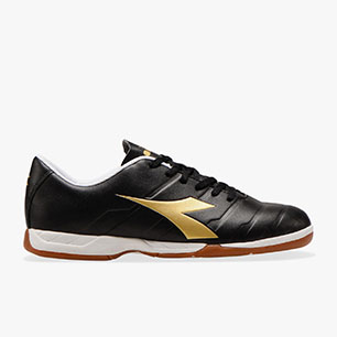 diadora futsal shoes