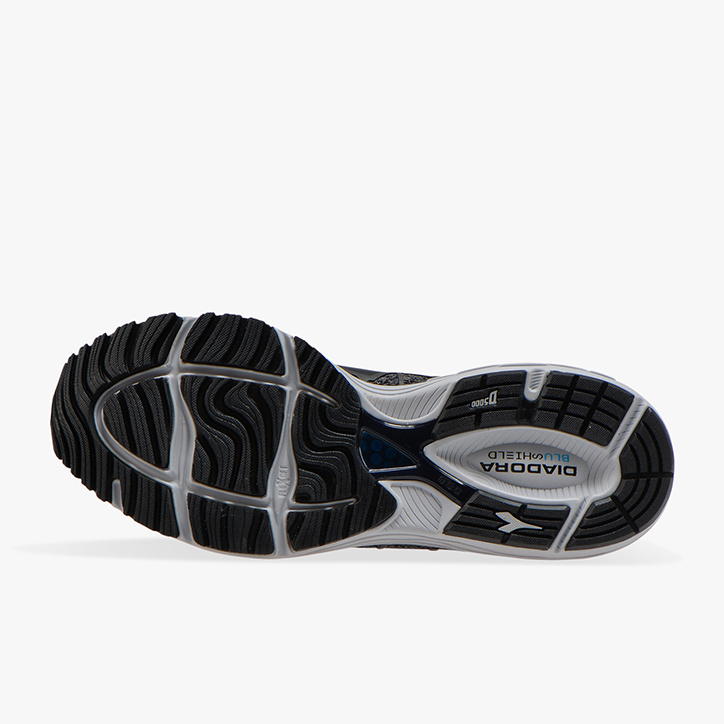 diadora mythos blushield fly hip 2