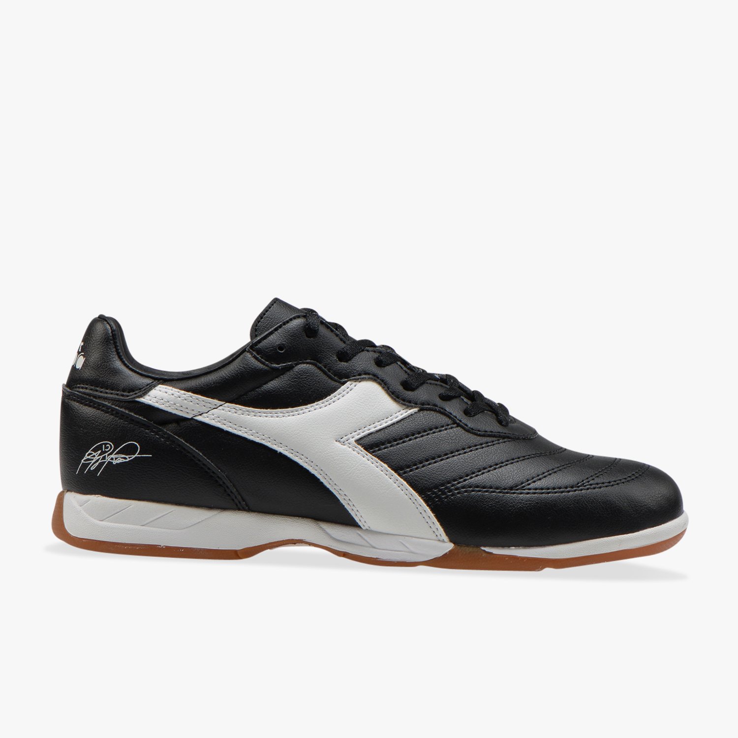 diadora futsal shoes online shop 44112 