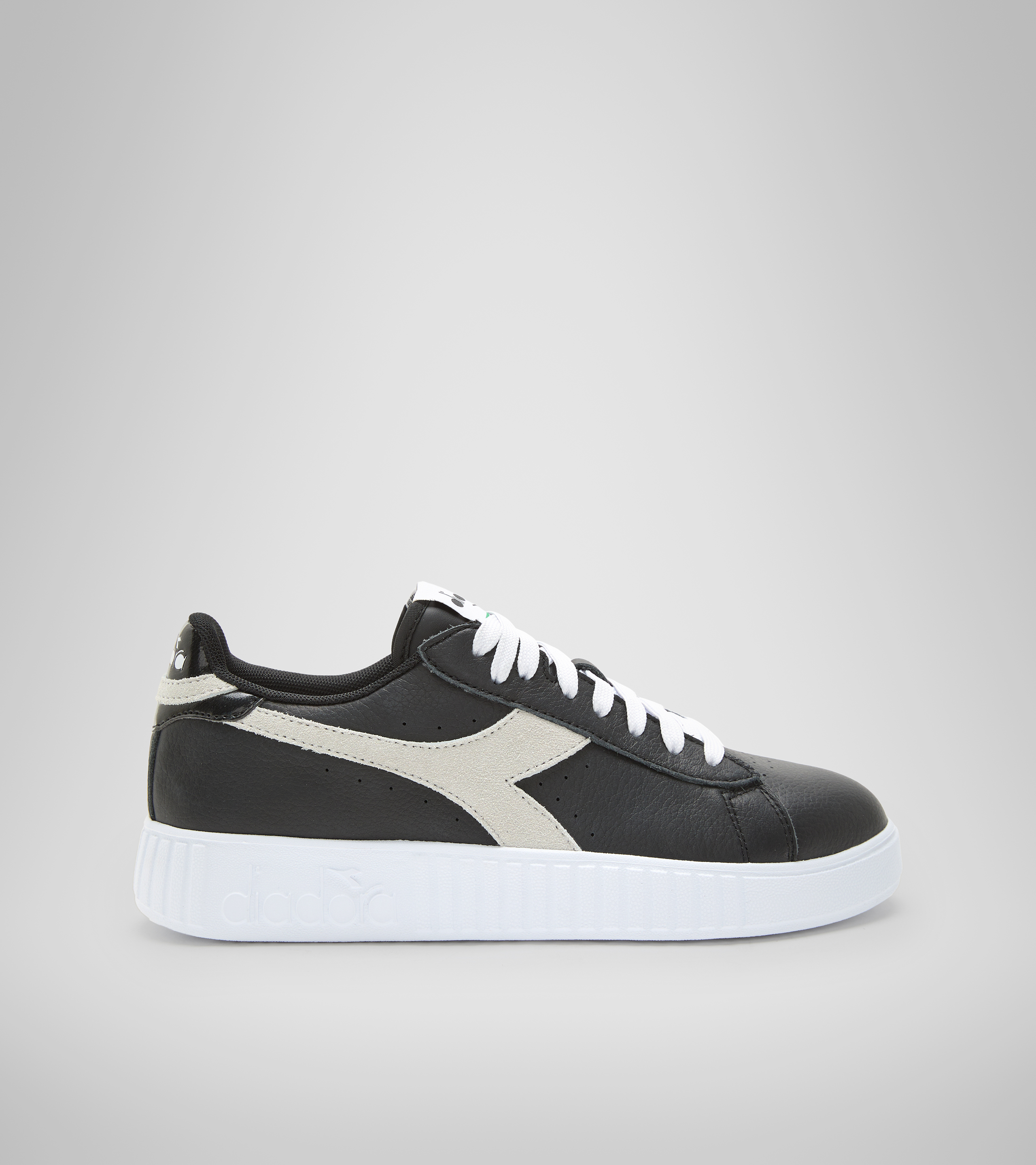 Diadora sneakers nere deals