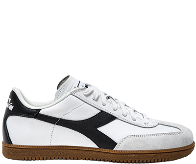 Diadora: Shoes, Clothing and Accessories JP