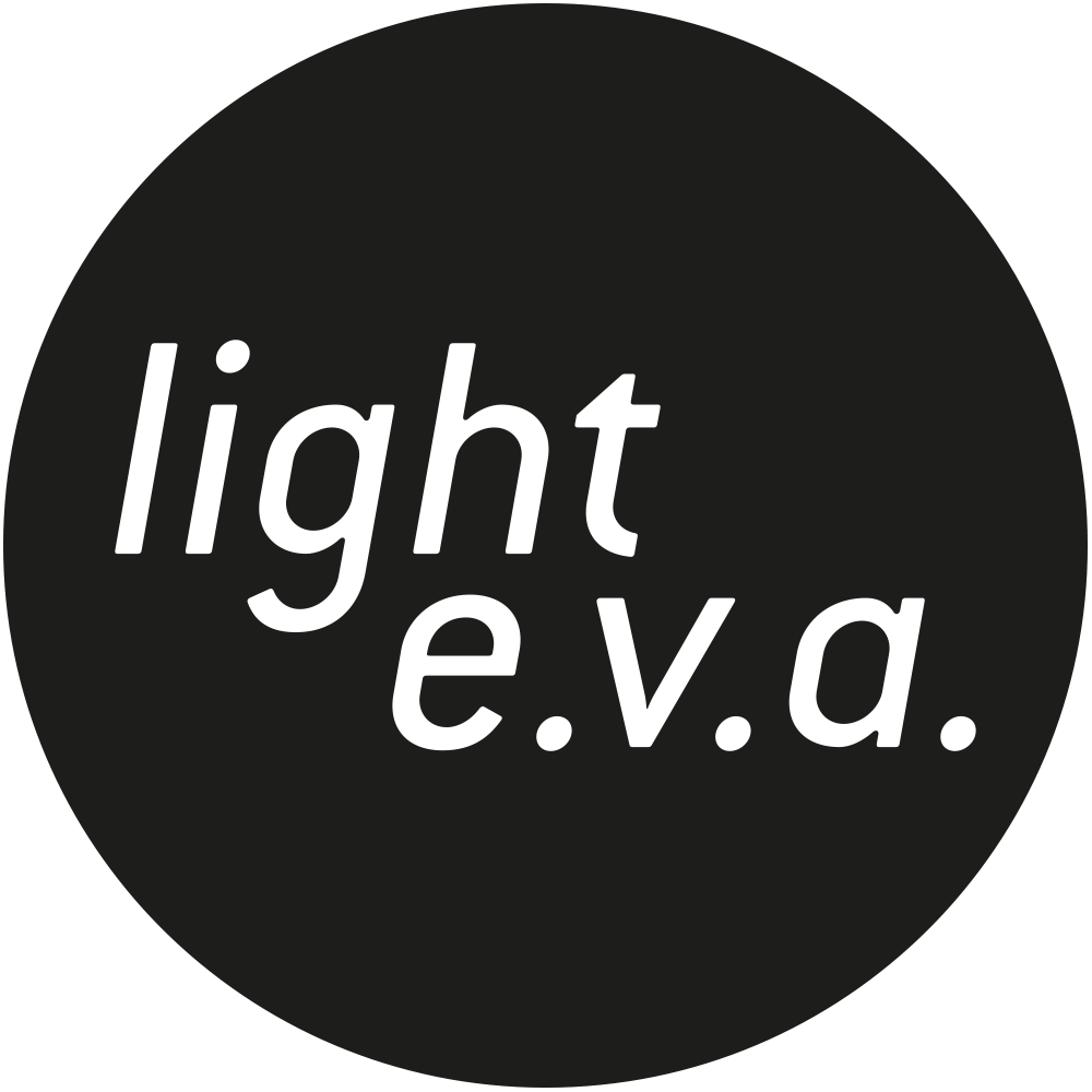 LIGHT E.V.A.